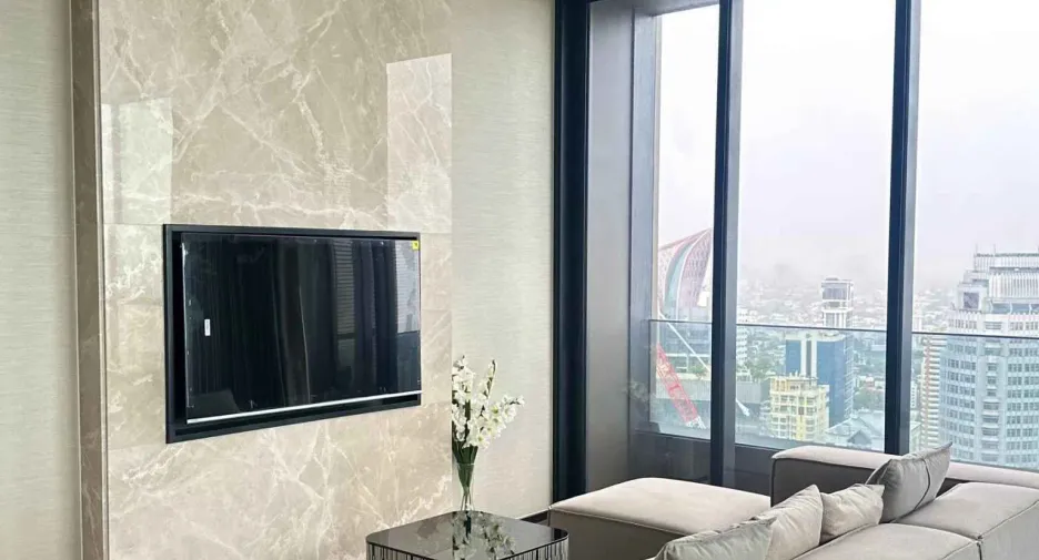 For rent 3 bed condo in Khlong Toei, Bangkok