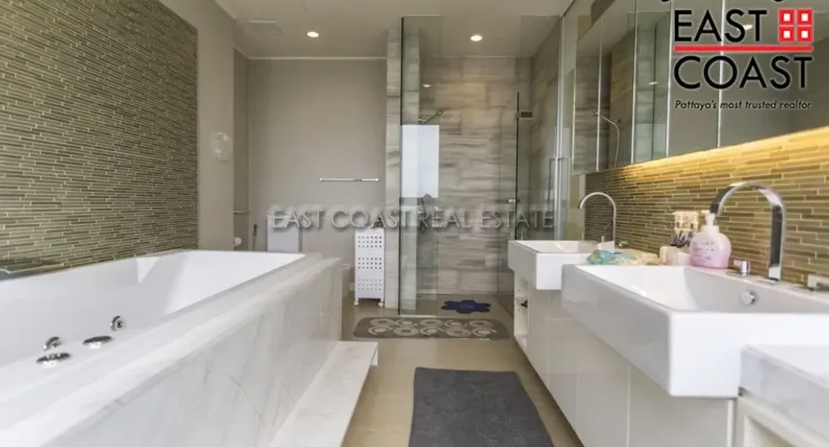 For rent 4 bedrooms condo in Bang Lamung, Chonburi