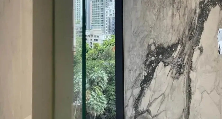 For rent 1 bed condo in Pathum Wan, Bangkok