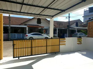 For sale 2 bed townhouse in Mueang Chiang Rai, Chiang Rai