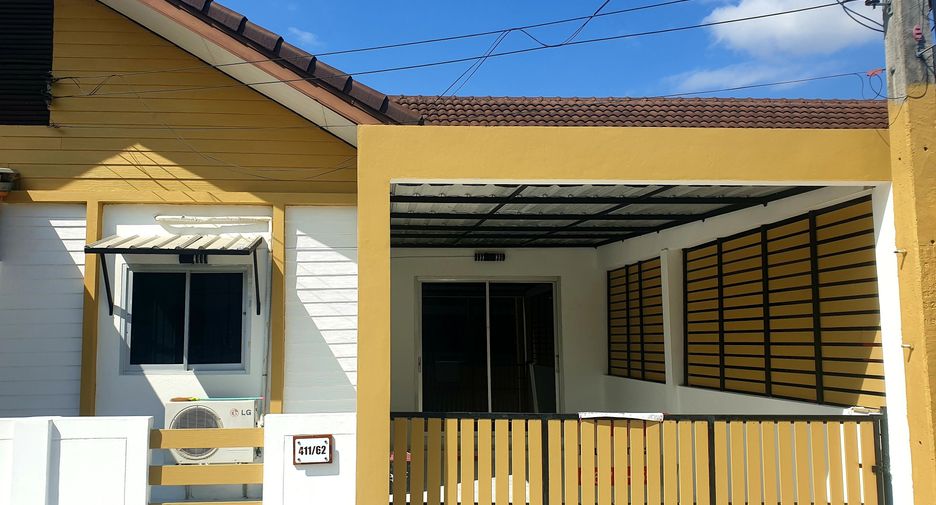 For sale 2 bed townhouse in Mueang Chiang Rai, Chiang Rai