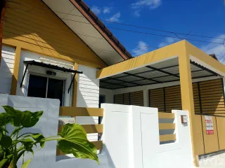 For sale 2 bed townhouse in Mueang Chiang Rai, Chiang Rai
