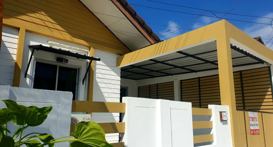 For sale 2 bed townhouse in Mueang Chiang Rai, Chiang Rai