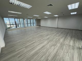 For rent 1 bed office in Huai Khwang, Bangkok