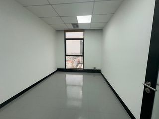 For rent 1 bed office in Huai Khwang, Bangkok