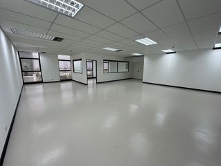 For rent 1 bed office in Huai Khwang, Bangkok