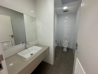 For rent 1 bed office in Huai Khwang, Bangkok