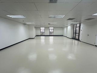 For rent 1 bed office in Huai Khwang, Bangkok