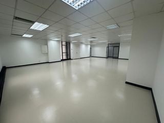 For rent 1 bed office in Huai Khwang, Bangkok