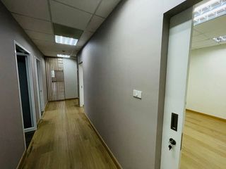 For rent 1 bed office in Huai Khwang, Bangkok