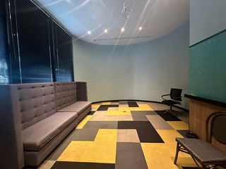 For rent 1 bed office in Khlong Toei, Bangkok