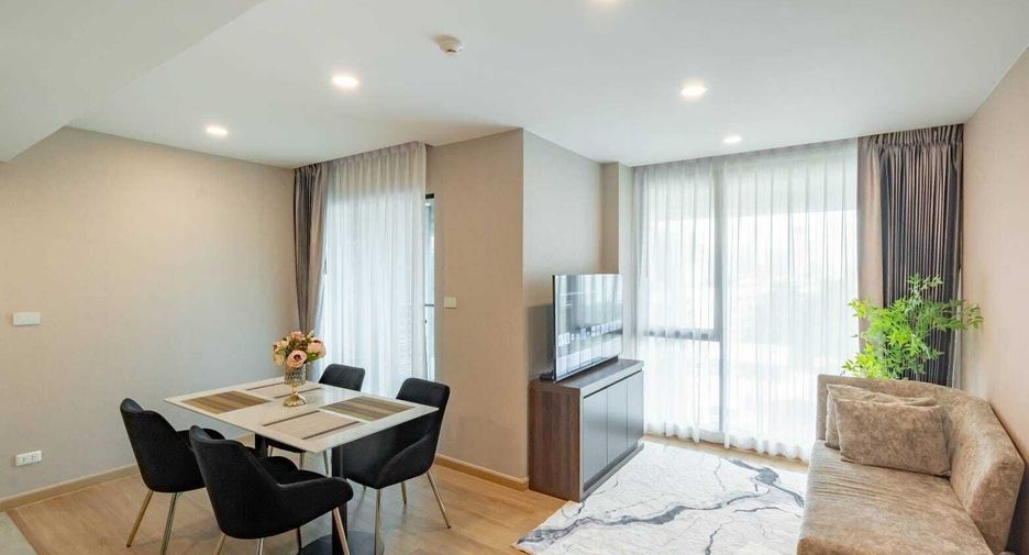 For rent 2 bed condo in Huai Khwang, Bangkok