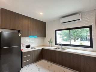 For rent 4 bed house in Mueang Samut Sakhon, Samut Sakhon