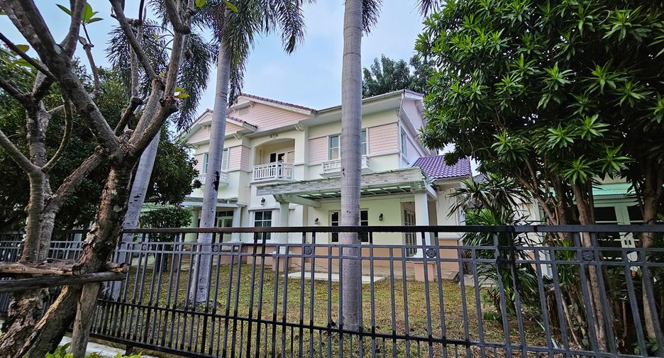 出售 4 卧室 独立屋 在 Chatuchak, 曼谷