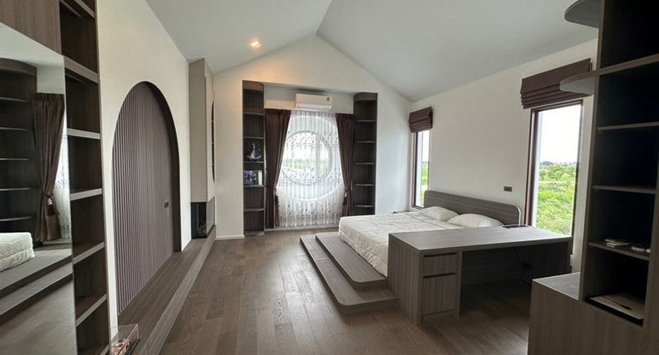 For sale 4 bed house in Sai Noi, Nonthaburi