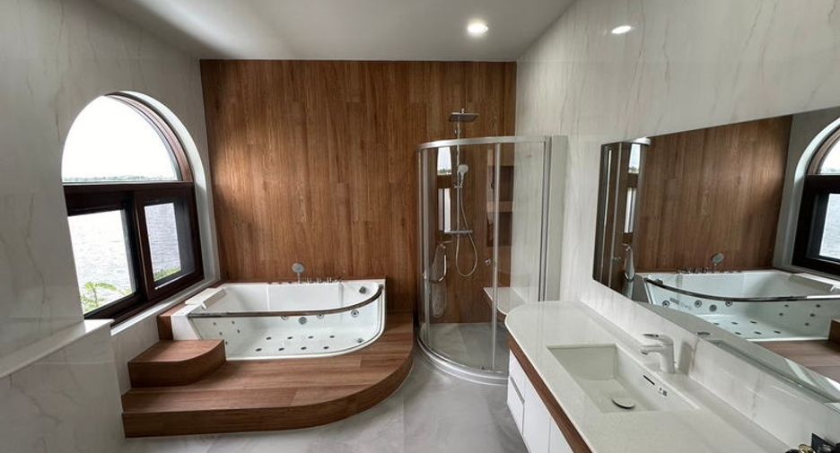 For sale 4 bed house in Sai Noi, Nonthaburi