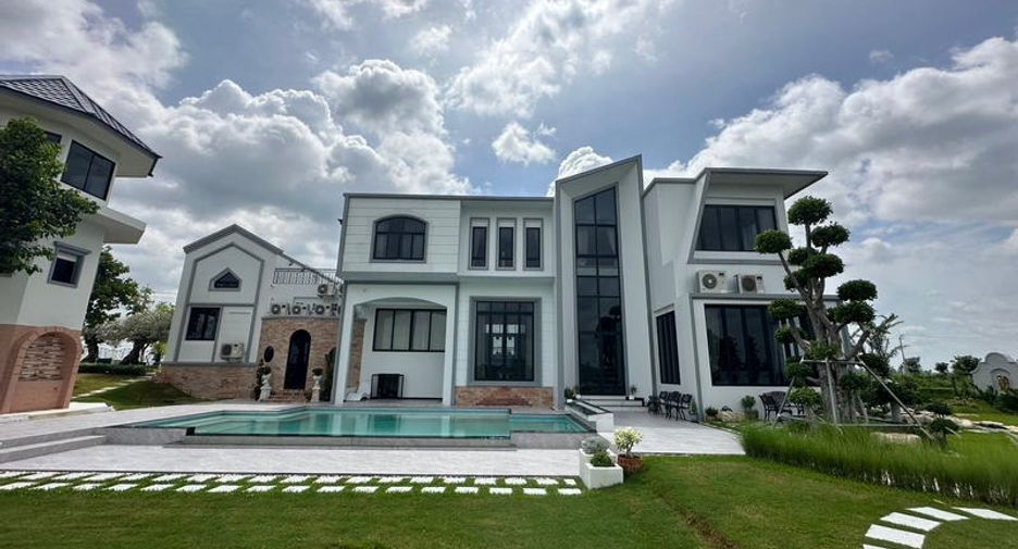 For sale 4 bed house in Sai Noi, Nonthaburi