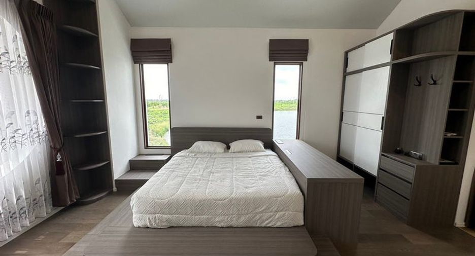 For sale 4 bed house in Sai Noi, Nonthaburi