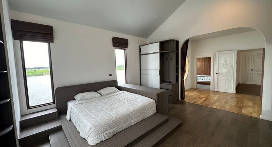 For sale 4 bed house in Sai Noi, Nonthaburi
