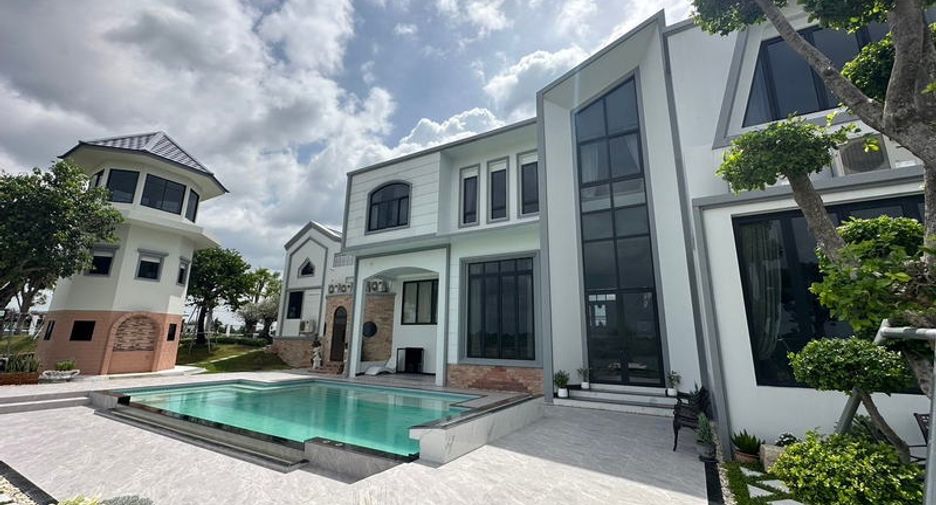 For sale 4 bed house in Sai Noi, Nonthaburi