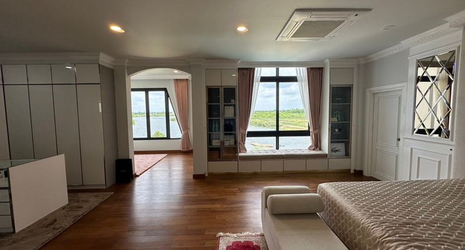 For sale 4 bed house in Sai Noi, Nonthaburi