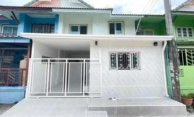 For sale 3 bed townhouse in Khlong Luang, Pathum Thani