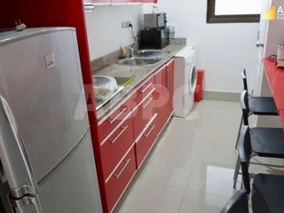Casa adosada en alquiler y en venta de 5 habitaciones en Si Racha, Chonburi