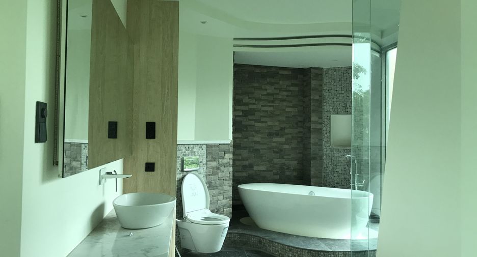For sale 2 bed condo in Kathu, Phuket