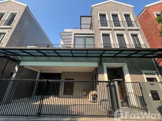 For rent 4 Beds house in Lat Phrao, Bangkok