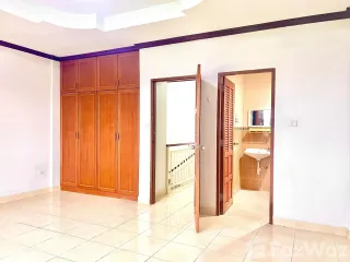 For sale 2 bed townhouse in East Pattaya, Pattaya
