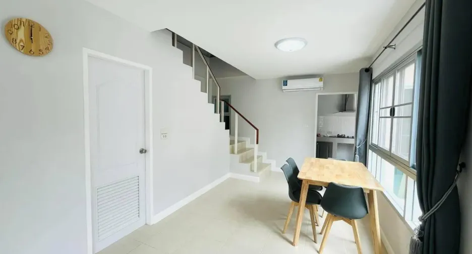 For rent 3 Beds townhouse in Hua Hin, Prachuap Khiri Khan
