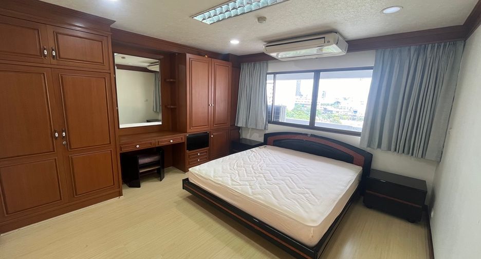 À vendre 3 chambres condo à Watthana, Bangkok