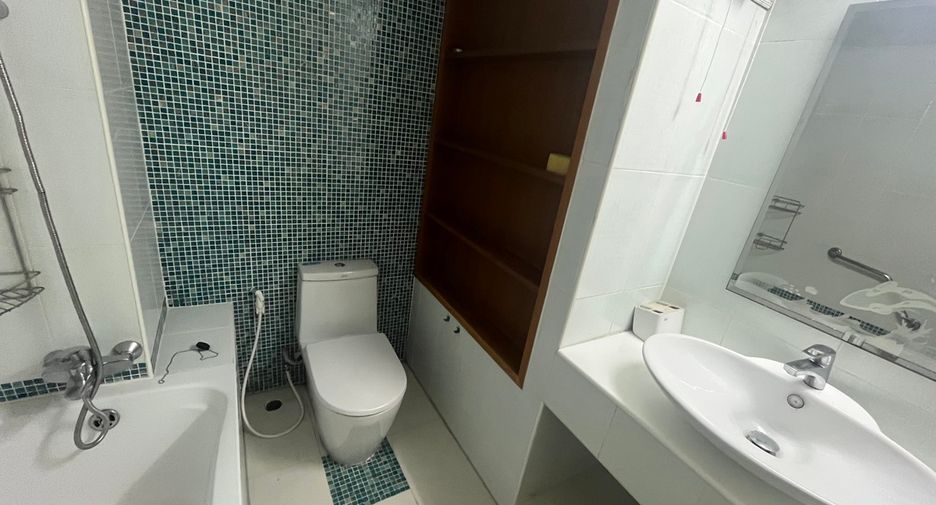 À vendre 3 chambres condo à Watthana, Bangkok
