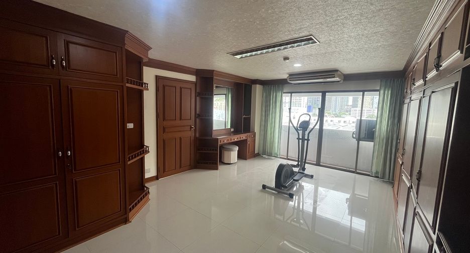 À vendre 3 chambres condo à Watthana, Bangkok