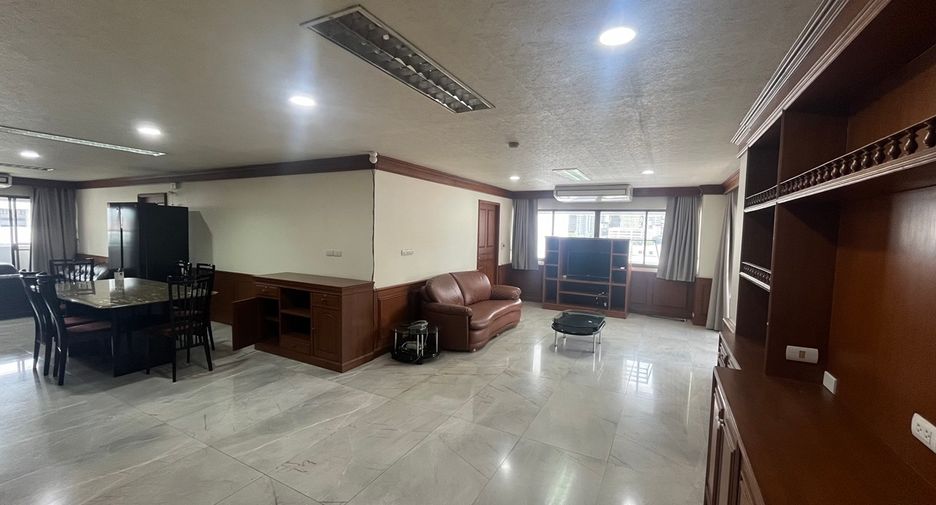 À vendre 3 chambres condo à Watthana, Bangkok