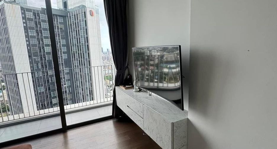 For rent studio condo in Sathon, Bangkok