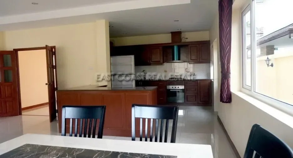 For rent and for sale 4 bedrooms house in Bang Lamung, Chonburi