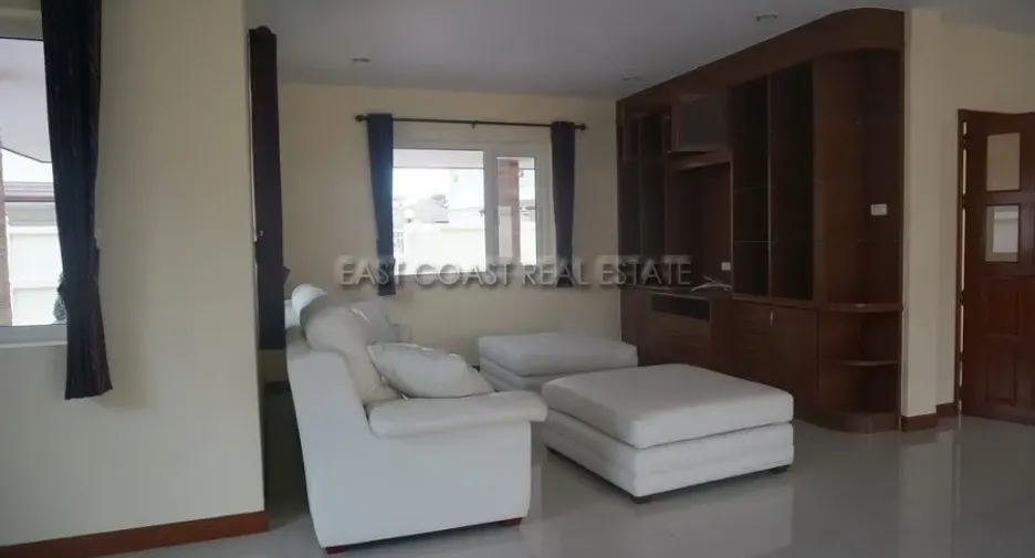 For rent and for sale 4 bedrooms house in Bang Lamung, Chonburi