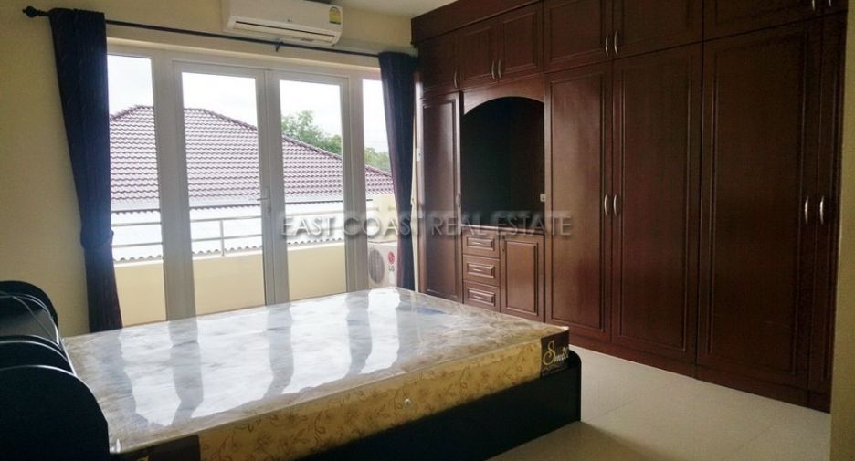 For sale and for rent 4 bedrooms house in East Pattaya, Pattaya