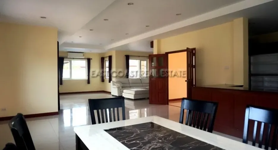 For rent and for sale 4 bedrooms house in Bang Lamung, Chonburi