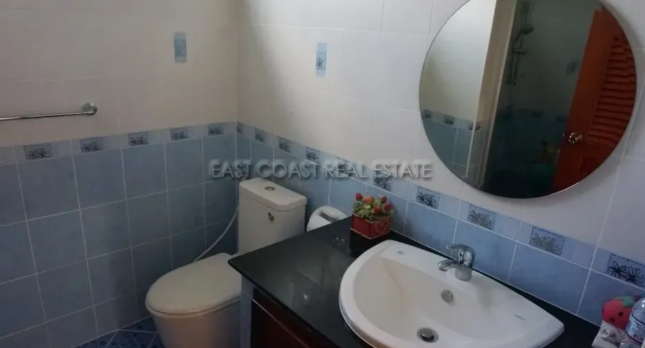 For rent and for sale 4 bedrooms house in Bang Lamung, Chonburi