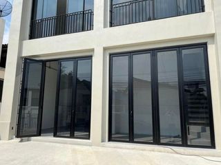 For rent and for sale 1 bed office in Bang Na, Bangkok