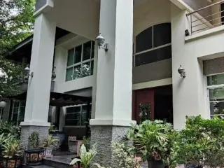 For sale 5 Beds house in Bangkok Noi, Bangkok