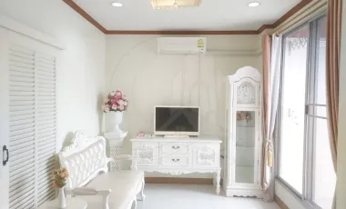 For rent 2 bed condo in Ratchathewi, Bangkok