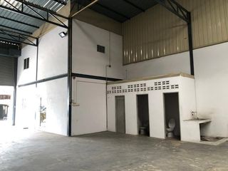 For rent warehouse in Pak Kret, Nonthaburi