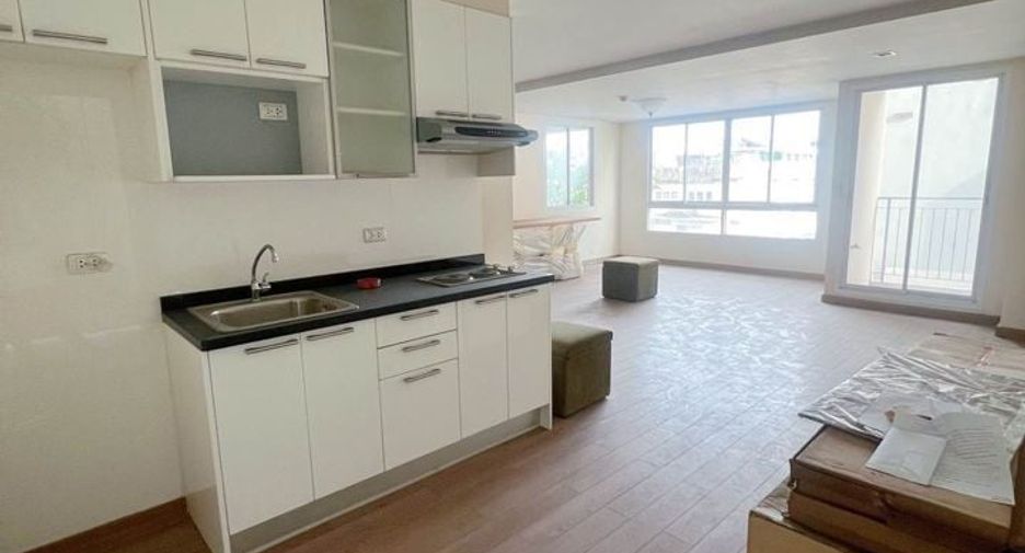 For sale studio condo in Phaya Thai, Bangkok