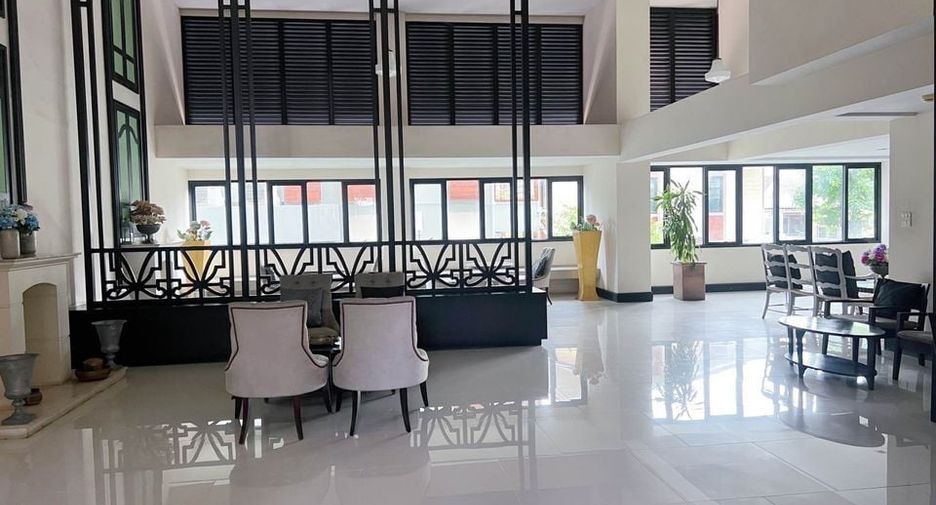 For sale studio condo in Phaya Thai, Bangkok