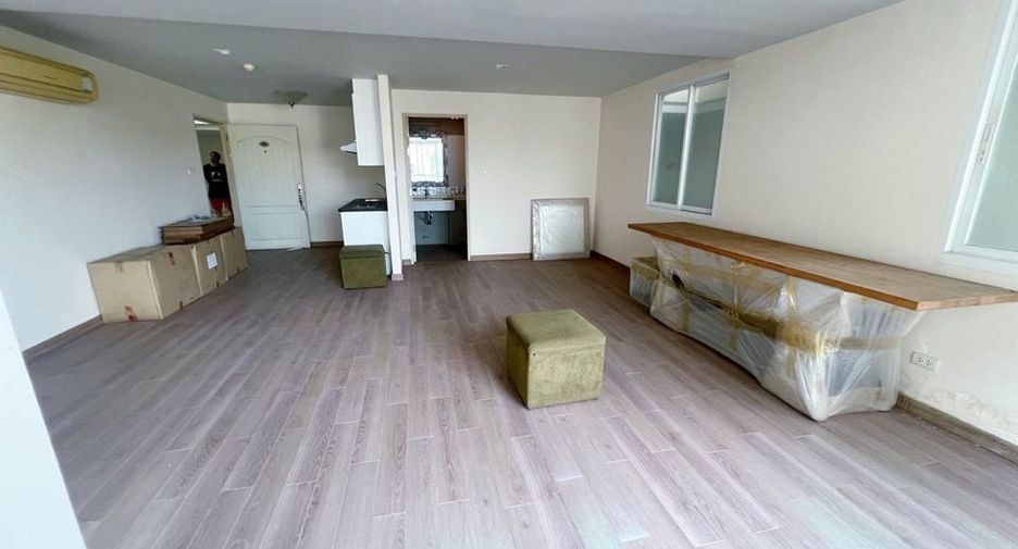 For sale studio condo in Phaya Thai, Bangkok