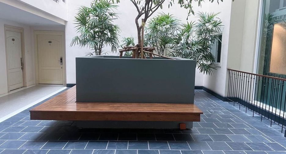 For sale studio condo in Phaya Thai, Bangkok