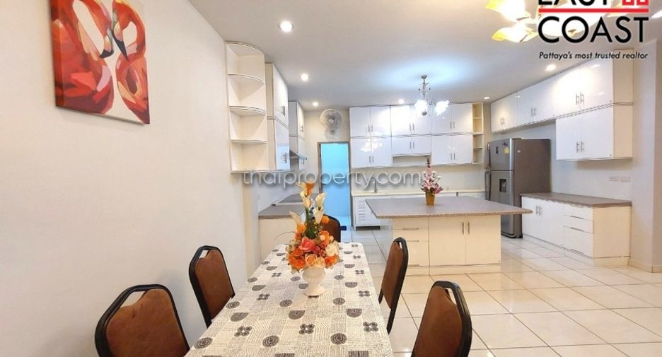 Casa en venta de 4 habitaciones en Bang Lamung, Chonburi